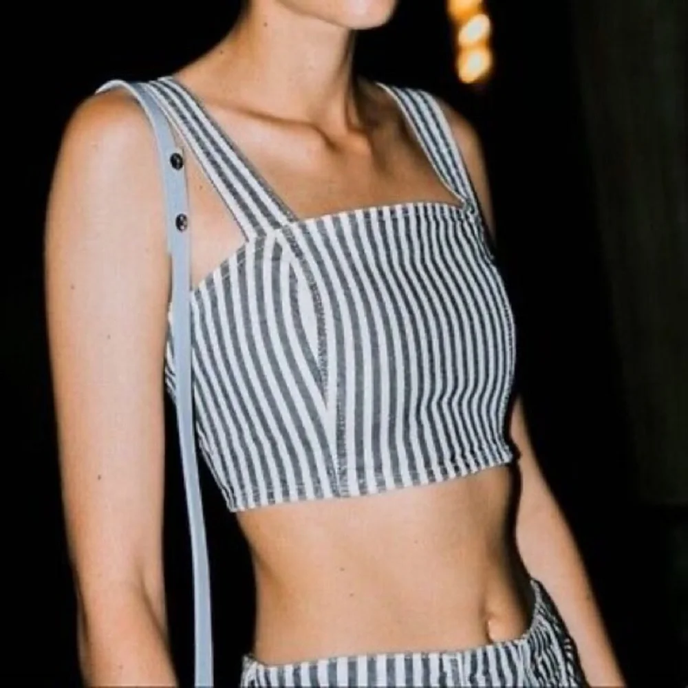 💙 ZARA BLUE IVORY STRIPE DENIM CROP TOP! - Picture 7 of 13